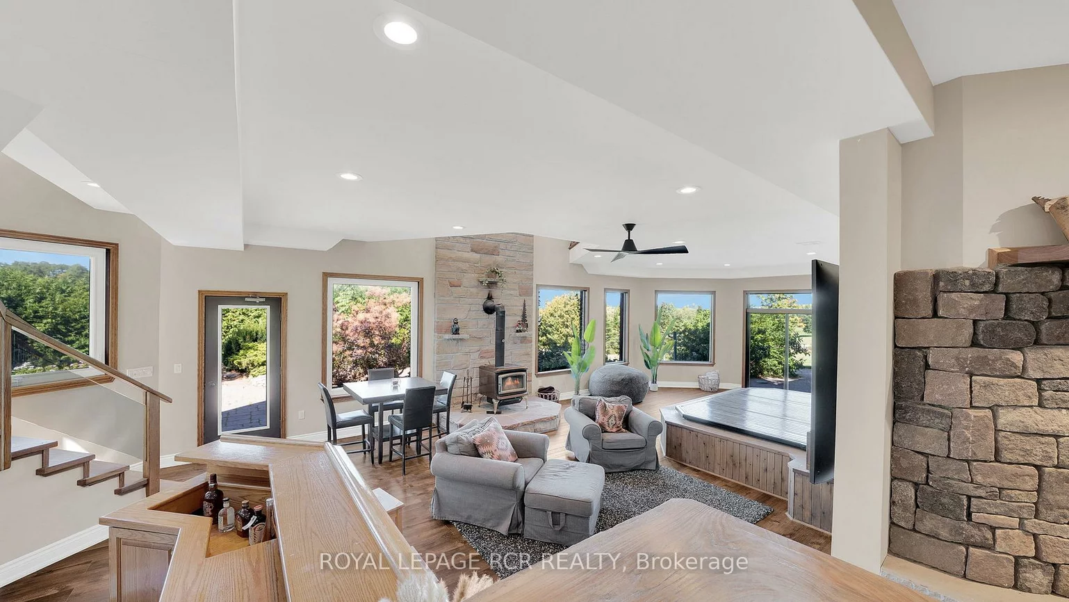 15735, Highway 27, Rural King, King