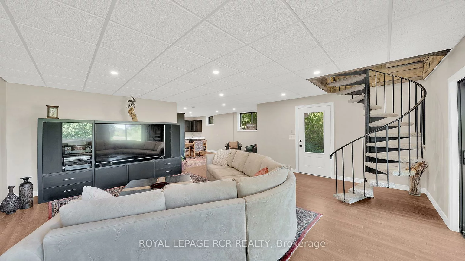 15735, Highway 27, Rural King, King