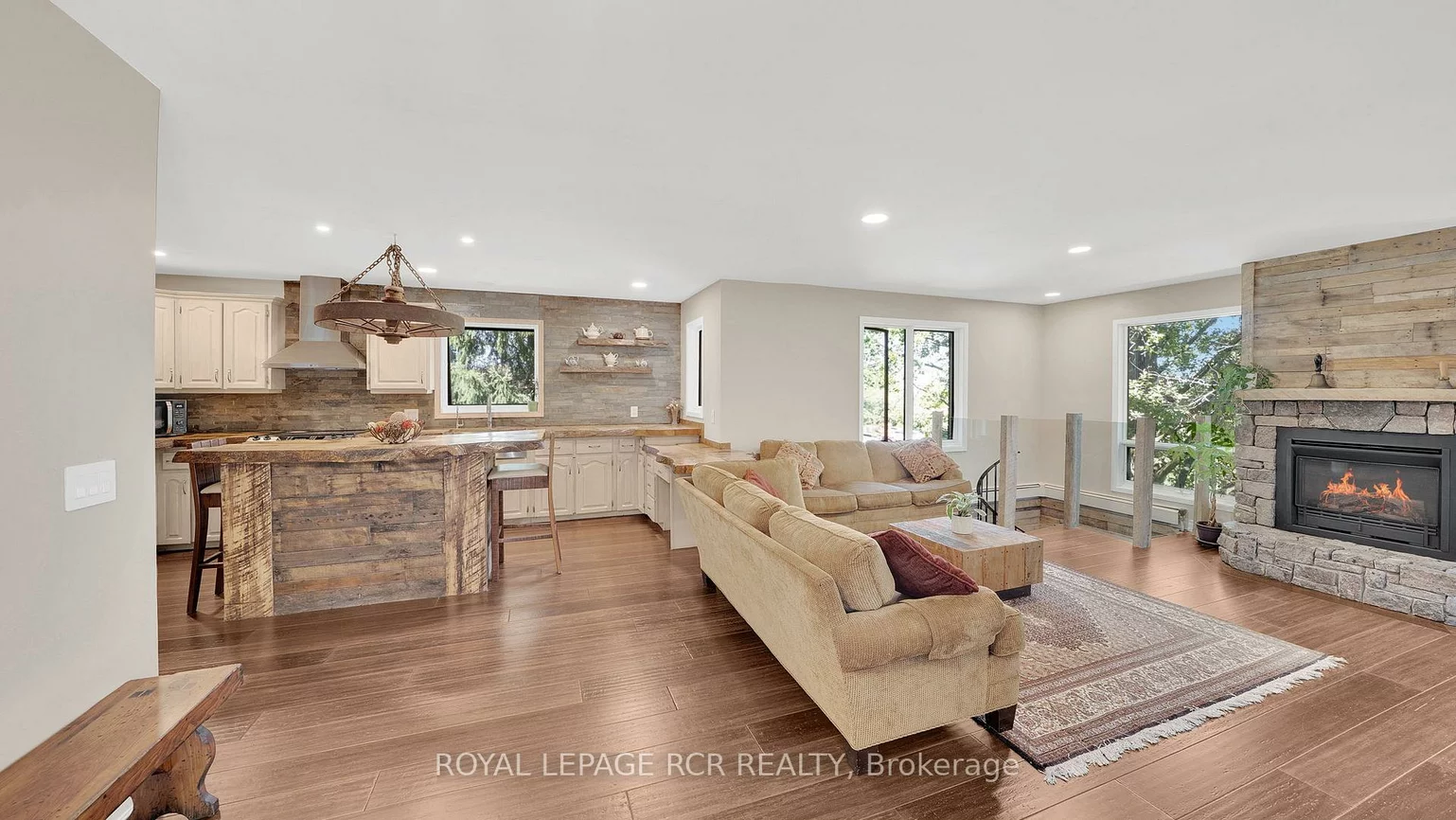 15735, Highway 27, Rural King, King