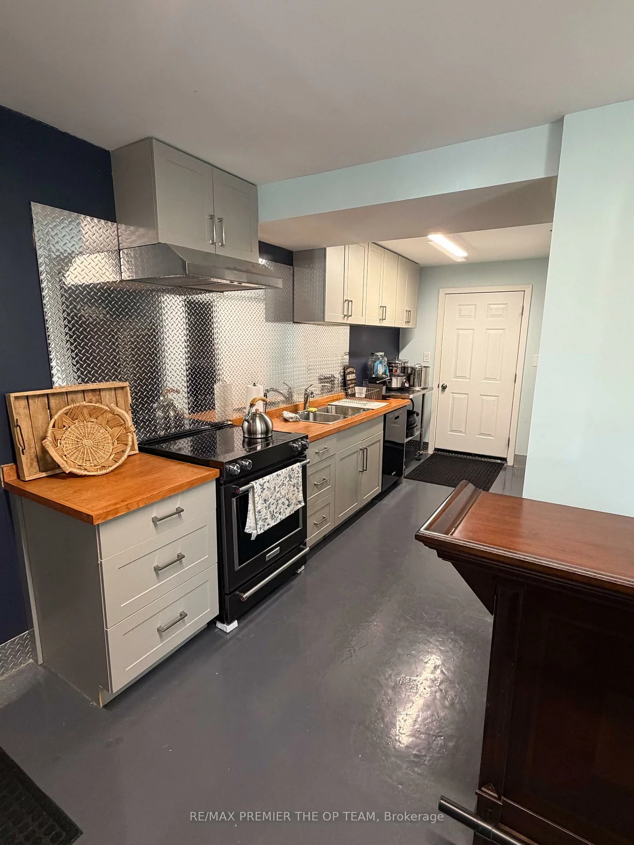 12490, Mill, Rural King, King