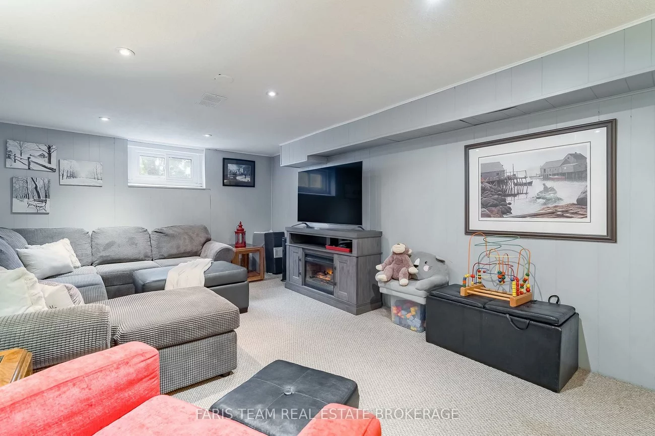 300, Juliana Road, Rural King, King