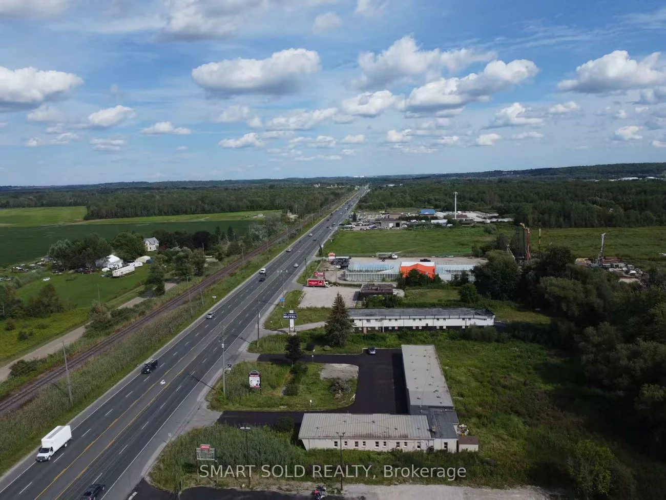 20590, Hwy 11, Rural King, King