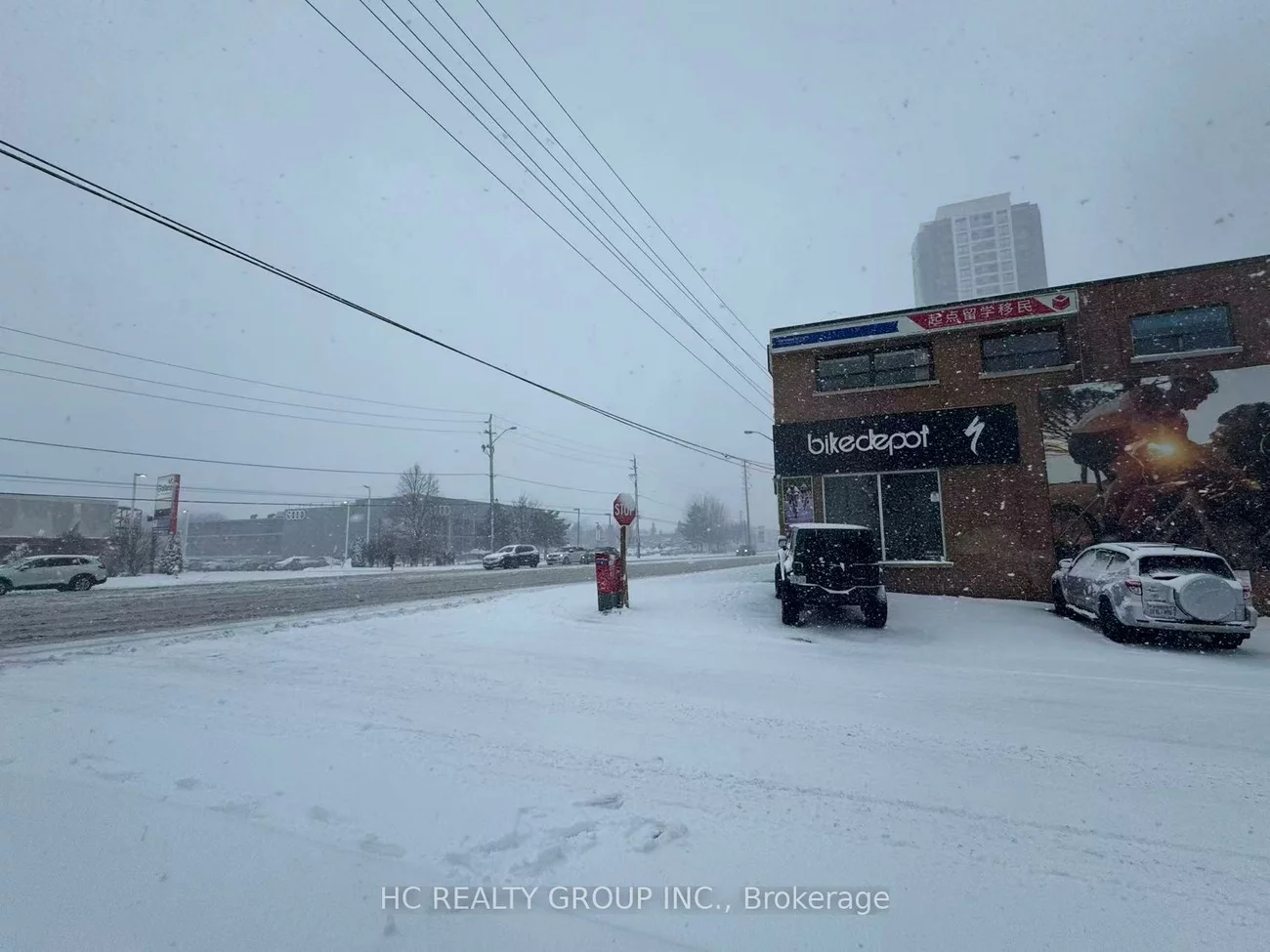 7027, Yonge, Grandview, Markham