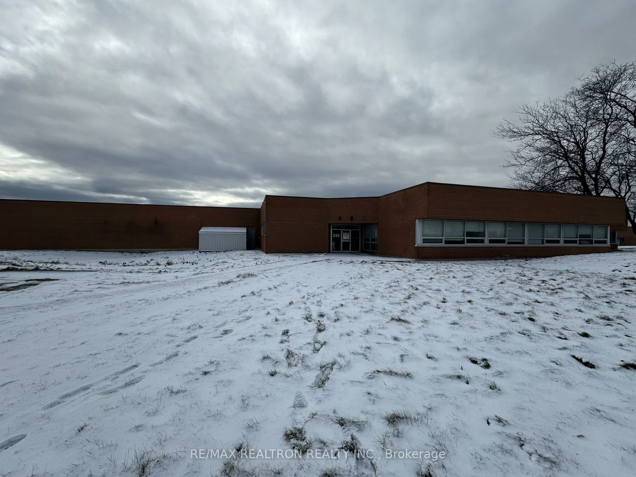 235, Don Park, Milliken Mills West, Markham