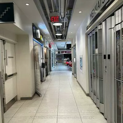 7181, Yonge, Thornhill, Markham