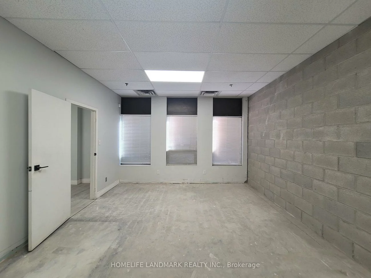 100, Amber, Milliken Mills West, Markham
