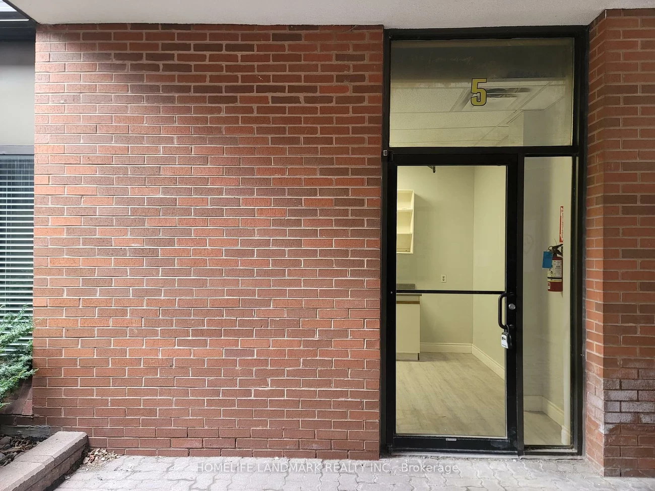 100, Amber, Milliken Mills West, Markham