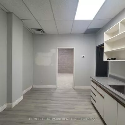 100, Amber, Milliken Mills West, Markham