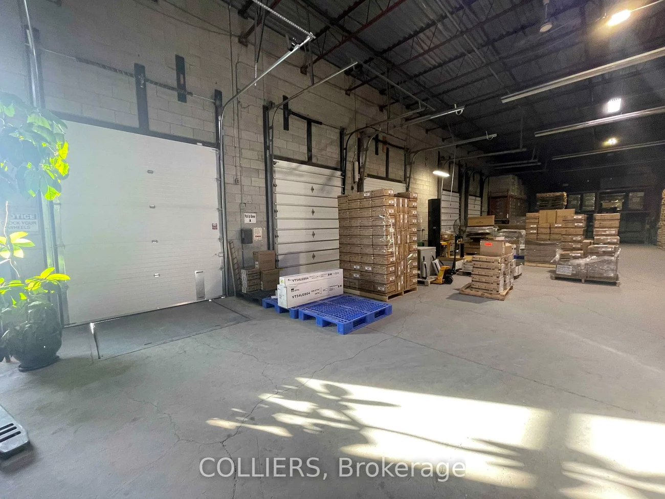 331, Amber, Milliken Mills West, Markham