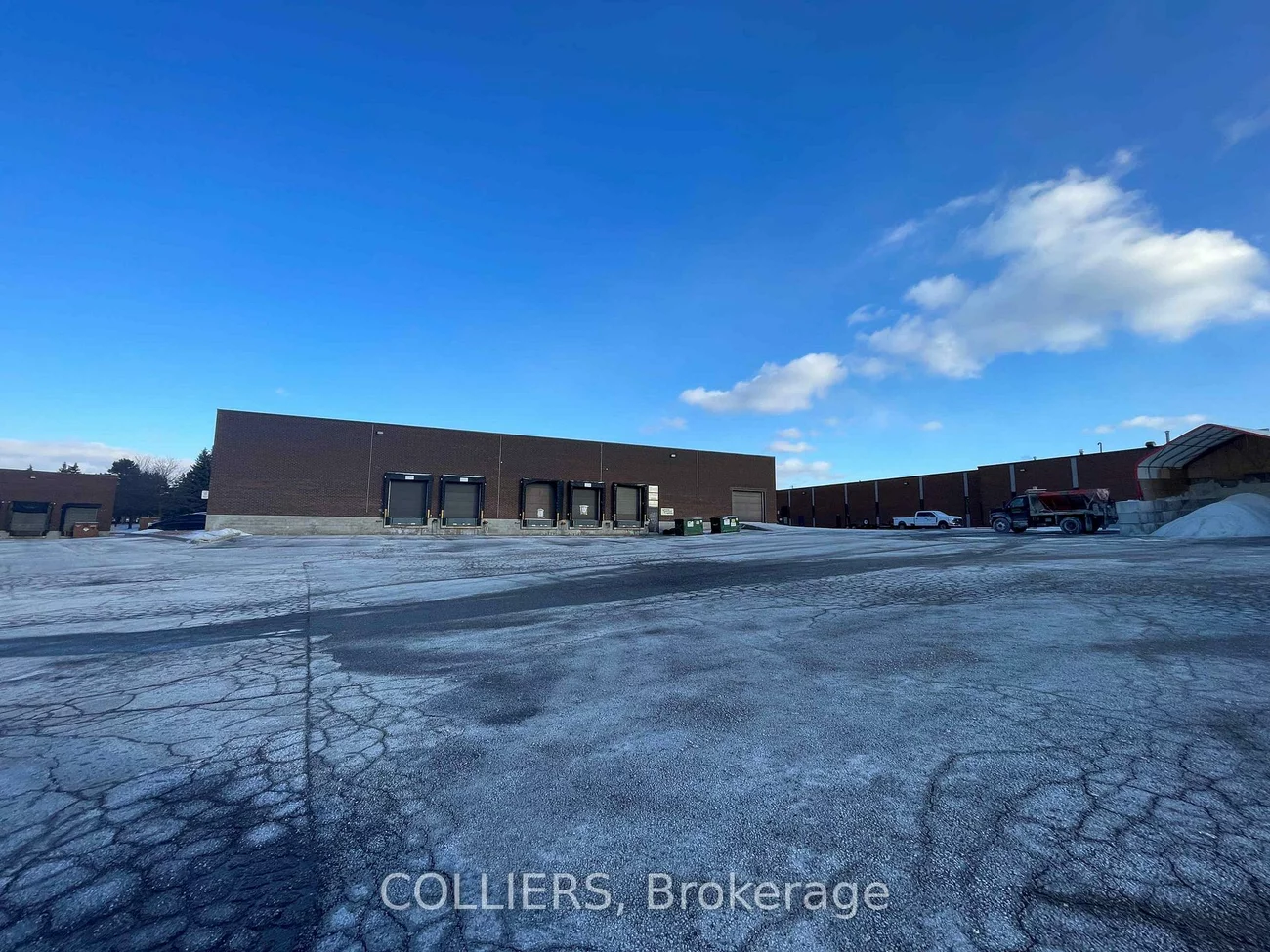 331, Amber, Milliken Mills West, Markham