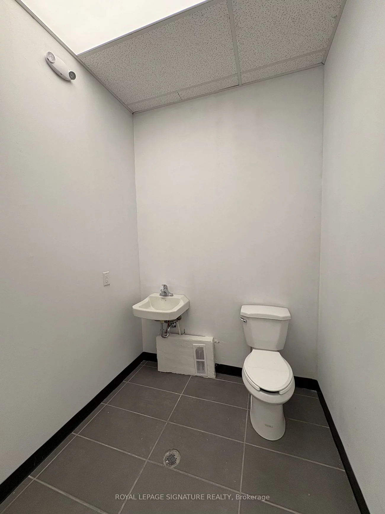 15, Karachi, Cedarwood, Markham