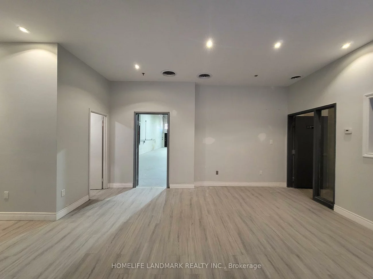 100, Amber, Milliken Mills West, Markham
