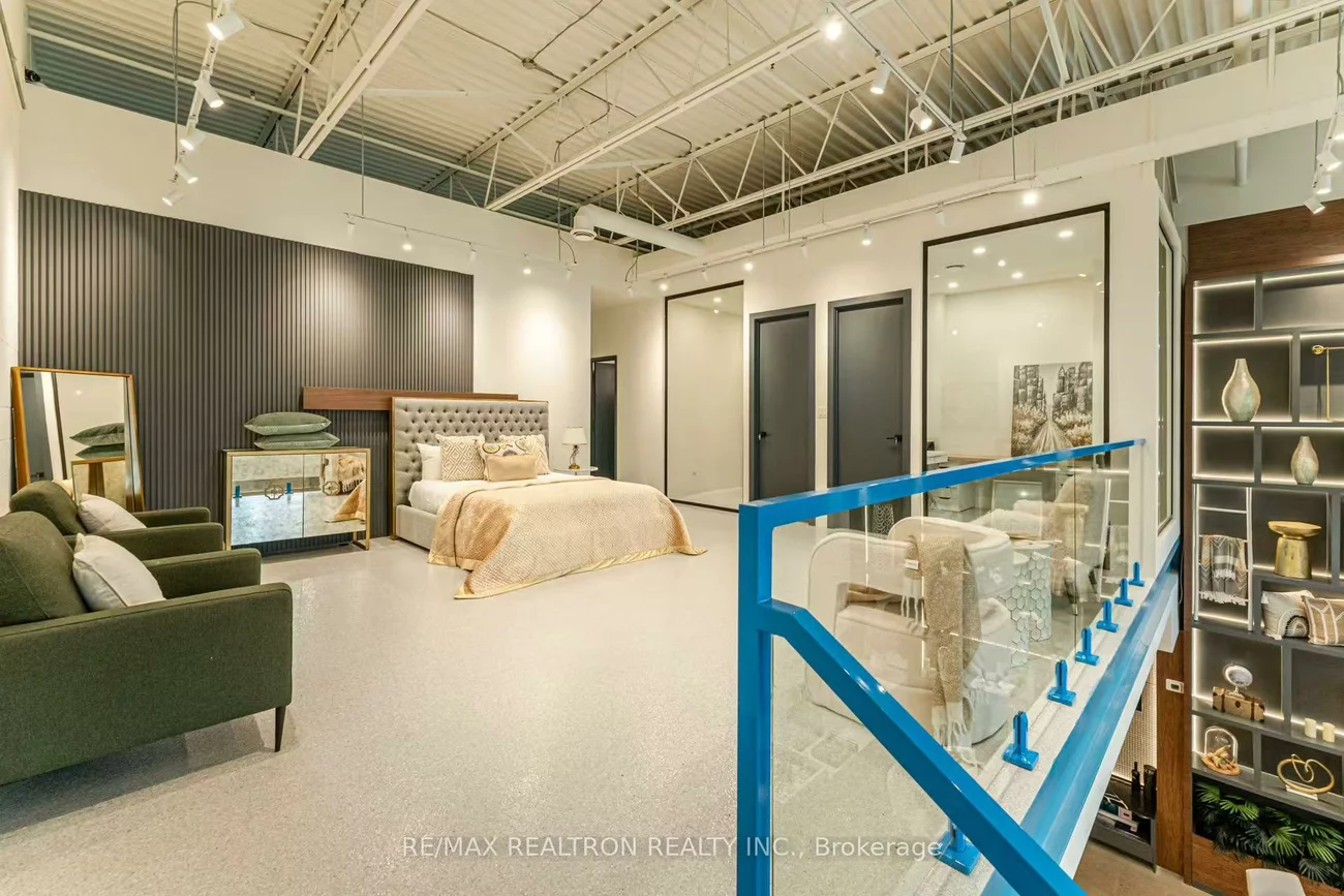 10950, Woodbine, Victoria Square, Markham