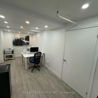 151, Amber, Milliken Mills West, Markham