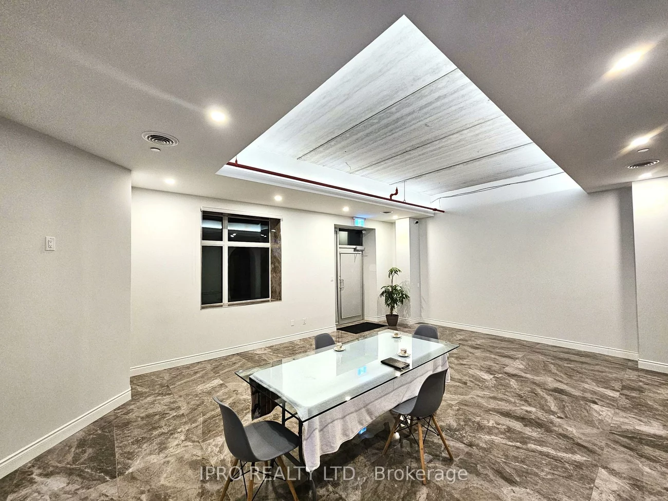 200, Cachet Woods, Cachet, Markham