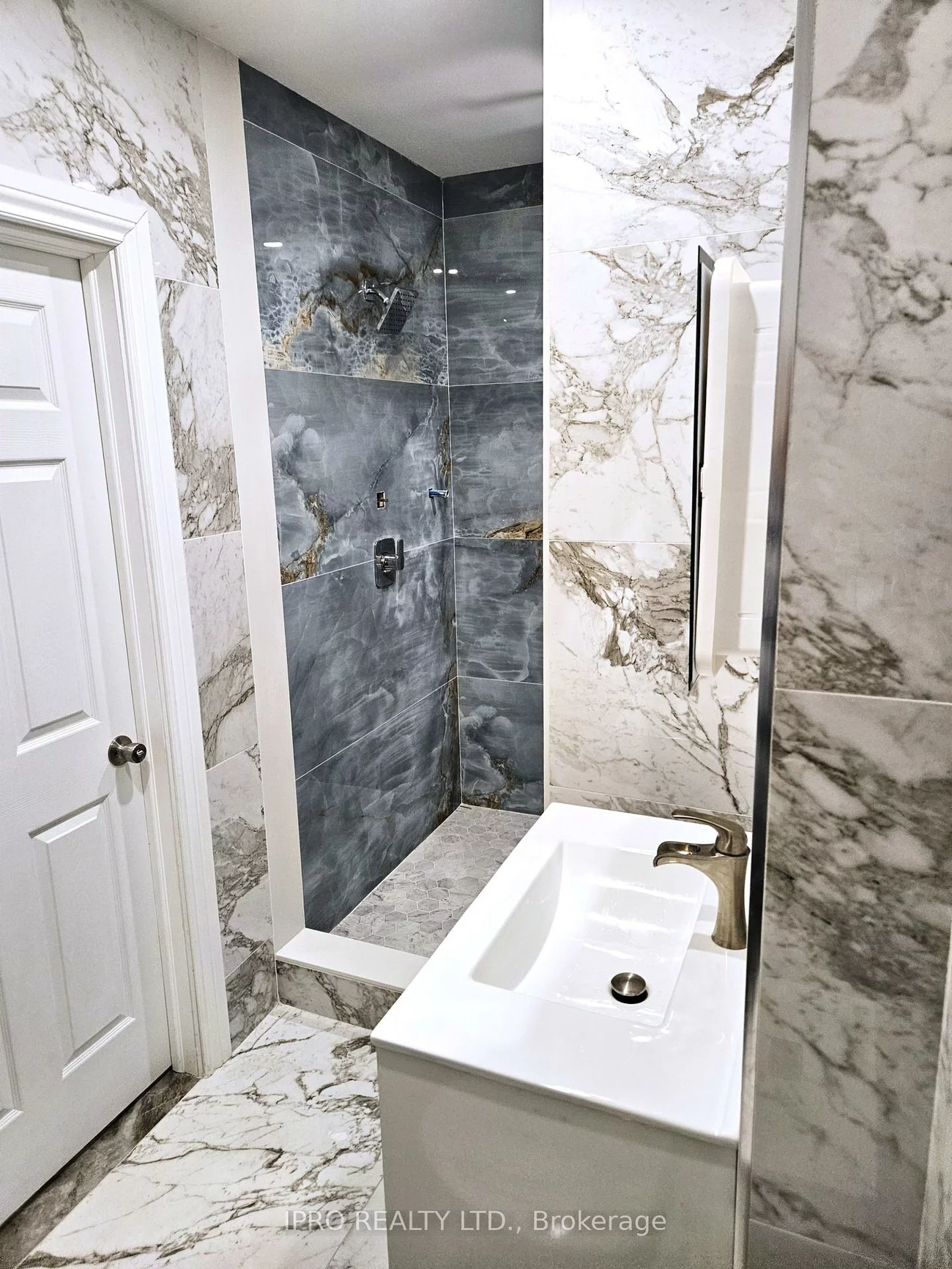 200, Cachet Woods, Cachet, Markham