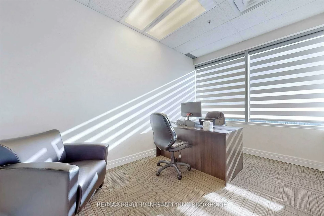 7191, Yonge, Thornhill, Markham