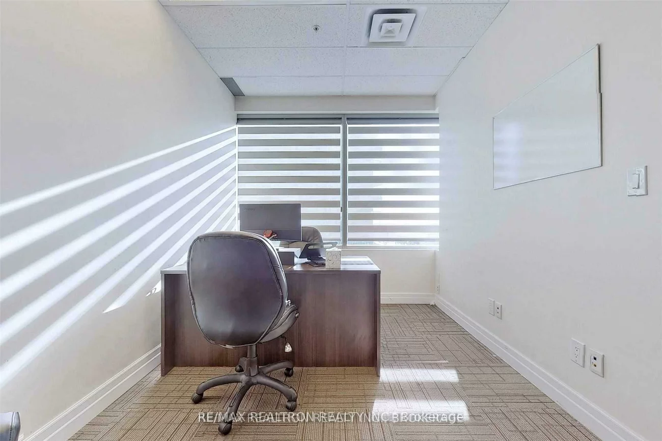7191, Yonge, Thornhill, Markham