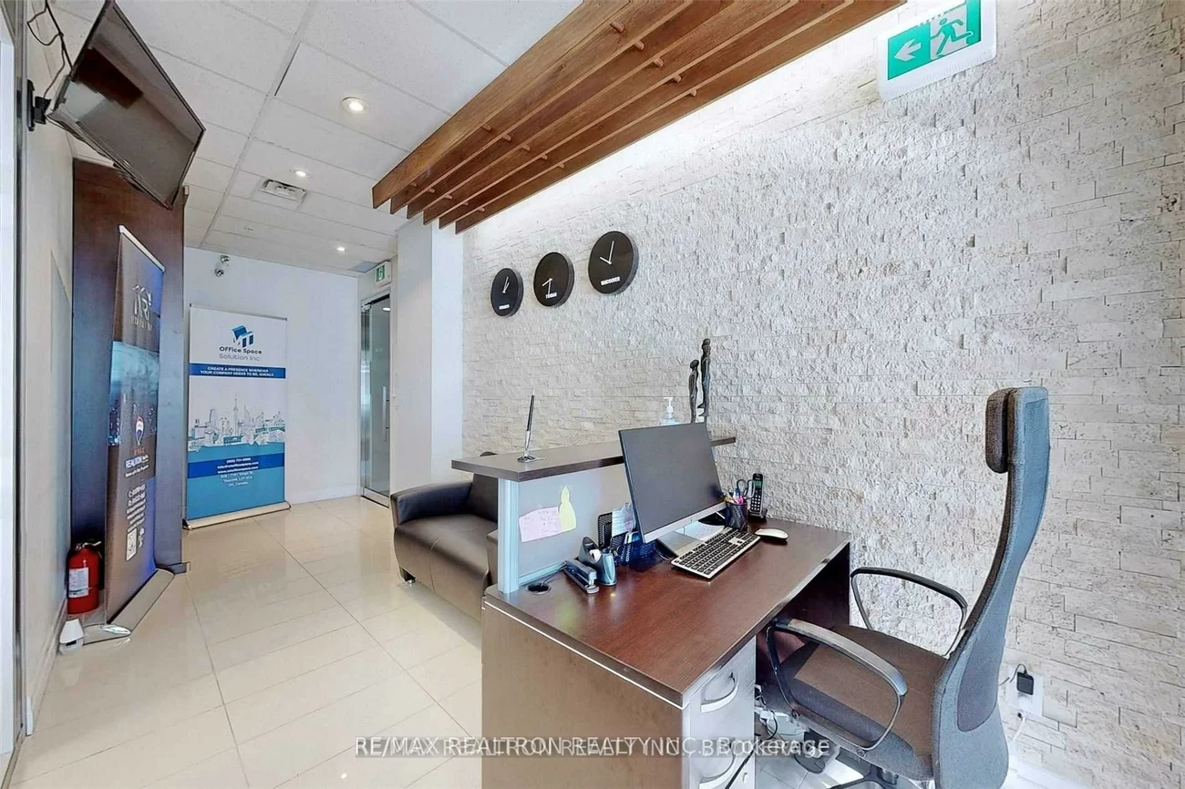 7191, Yonge, Thornhill, Markham