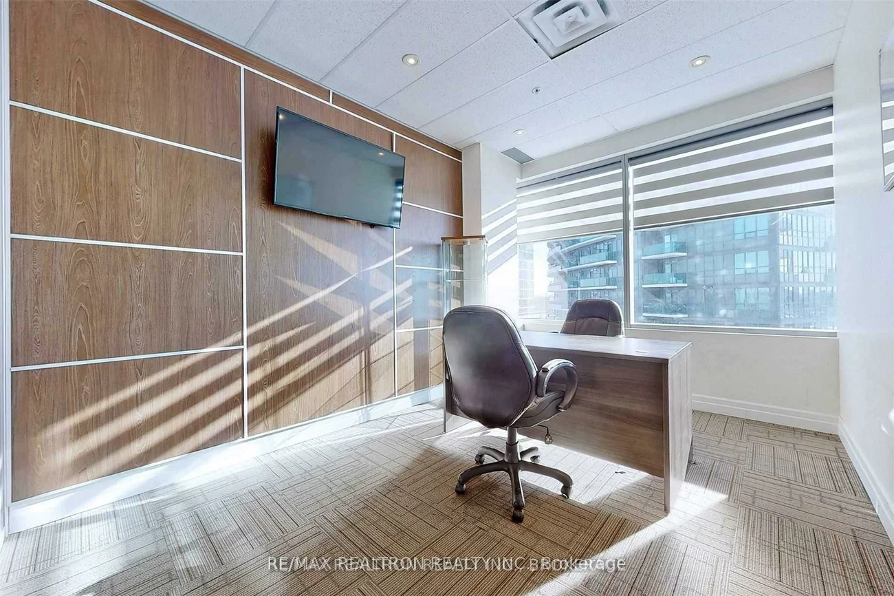 7191, Yonge, Thornhill, Markham