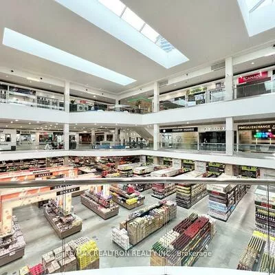 7181, Yonge, Grandview, Markham