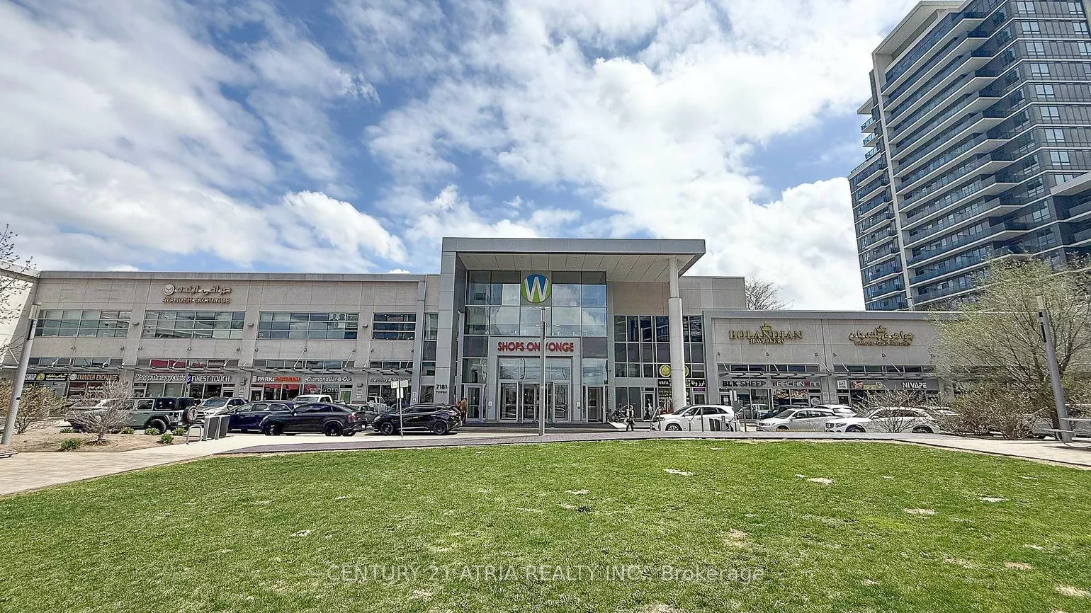 7181, Yonge, Thornhill, Markham