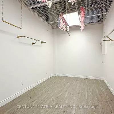 7181, Yonge, Thornhill, Markham