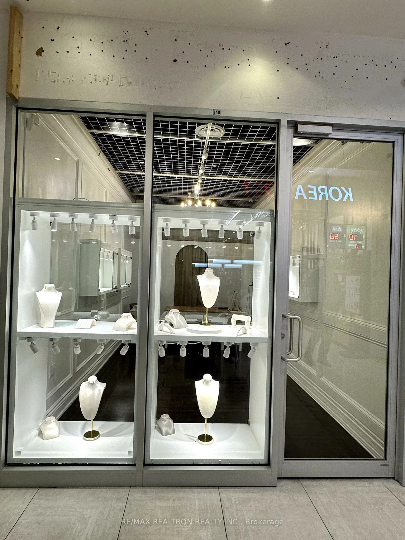 7181, Yonge, Grandview, Markham