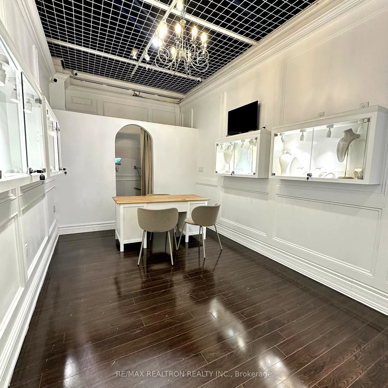 7181, Yonge, Grandview, Markham