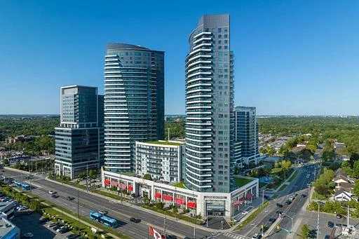 7163, YONGE, Thornhill, Markham
