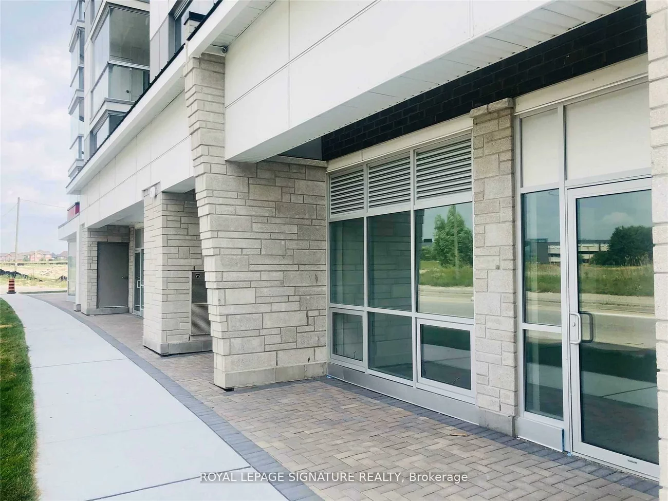3330, Bur Oak, Cornell, Markham