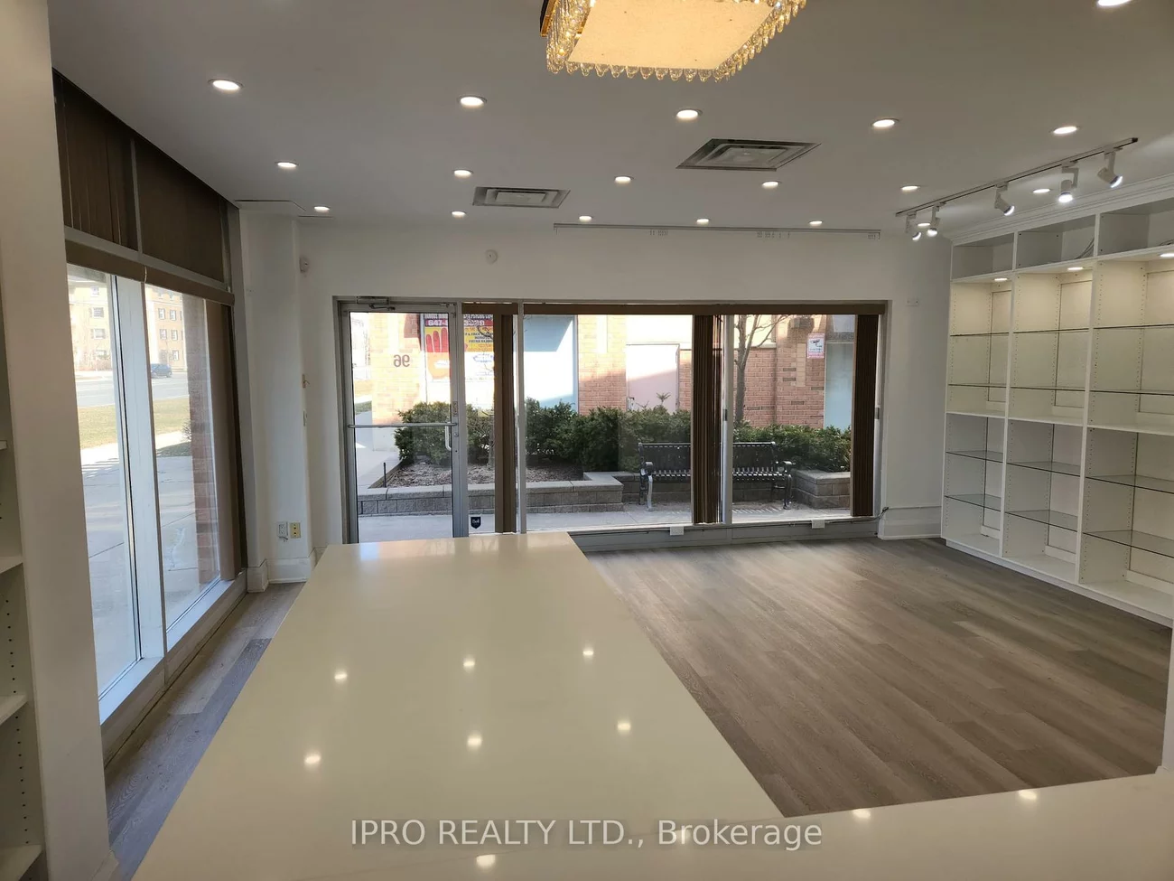 20, New Delhi, Cedarwood, Markham