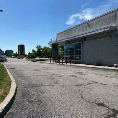 8502, Woodbine, Buttonville, Markham