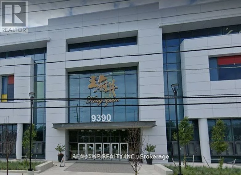 9390, Woodbine, Cachet, Markham