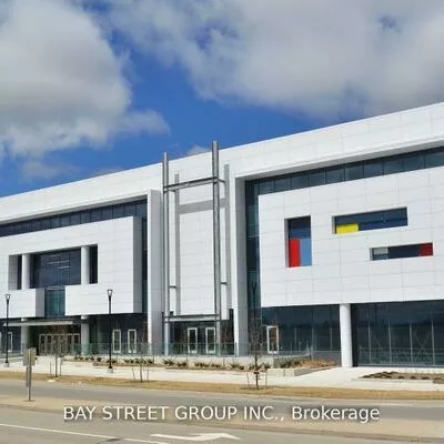 9390, Woodbine, Cachet, Markham