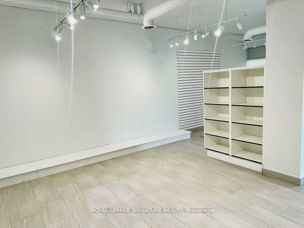 3330, Bur Oak, Cornell, Markham