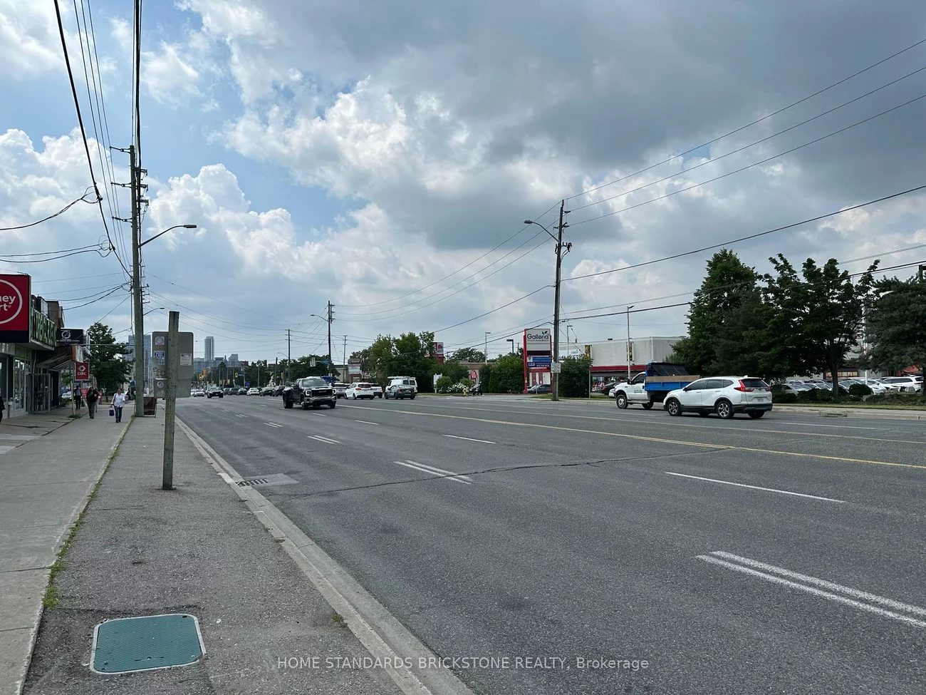 7061, Yonge, Grandview, Markham
