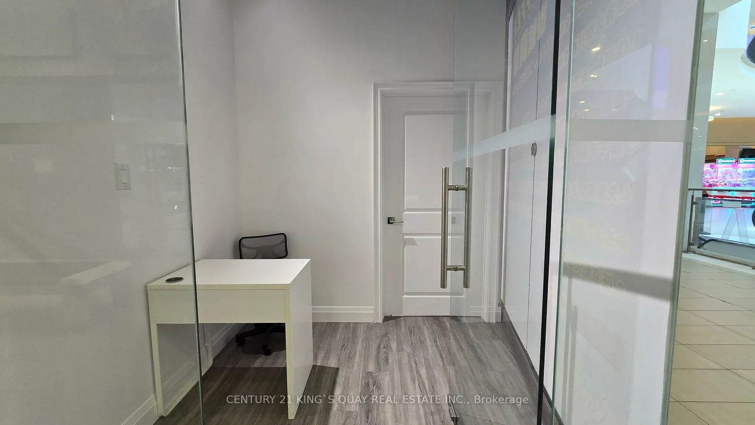 9390, Woodbine, Cachet, Markham