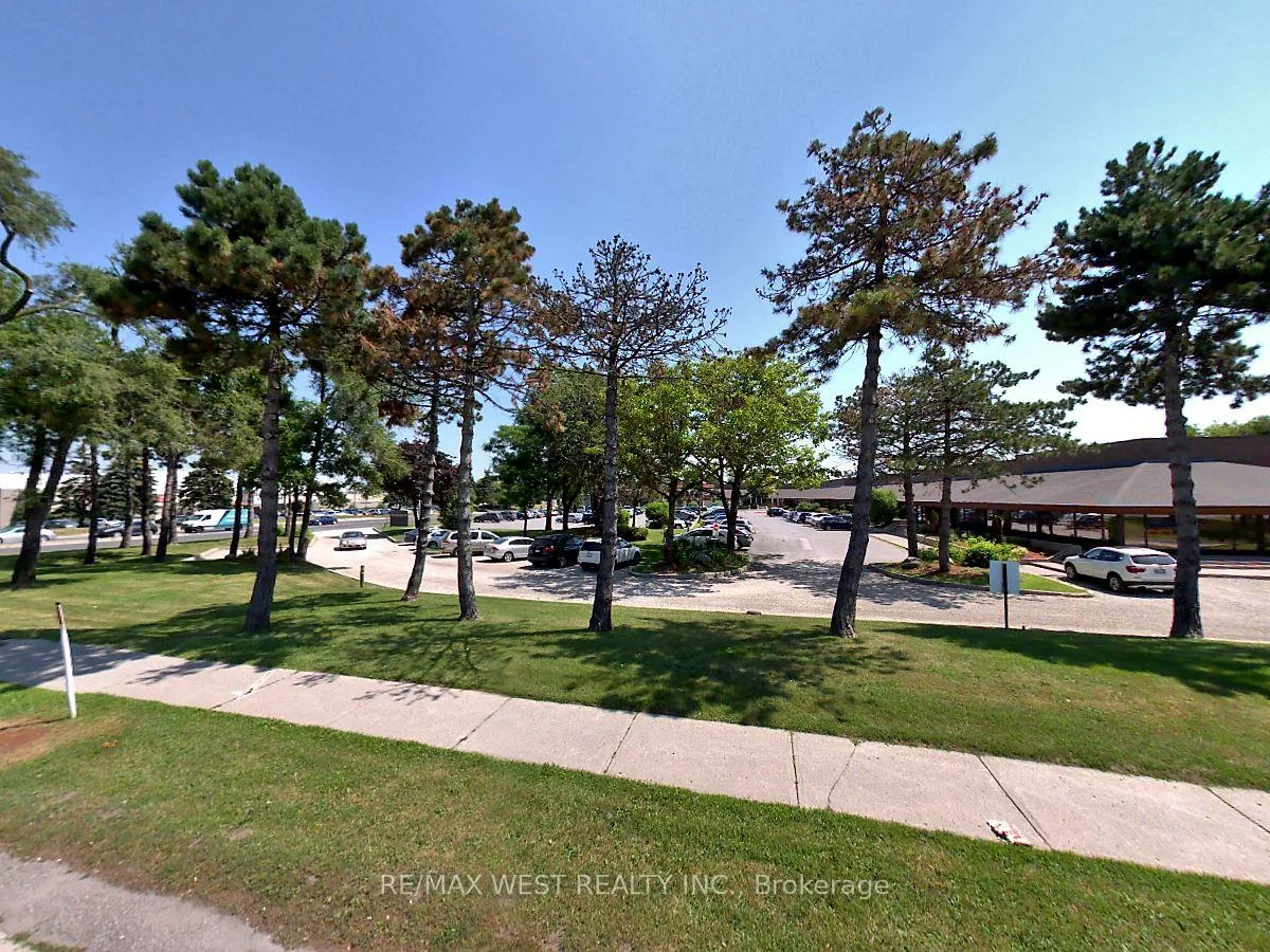 7225, Woodbine, Milliken Mills West, Markham