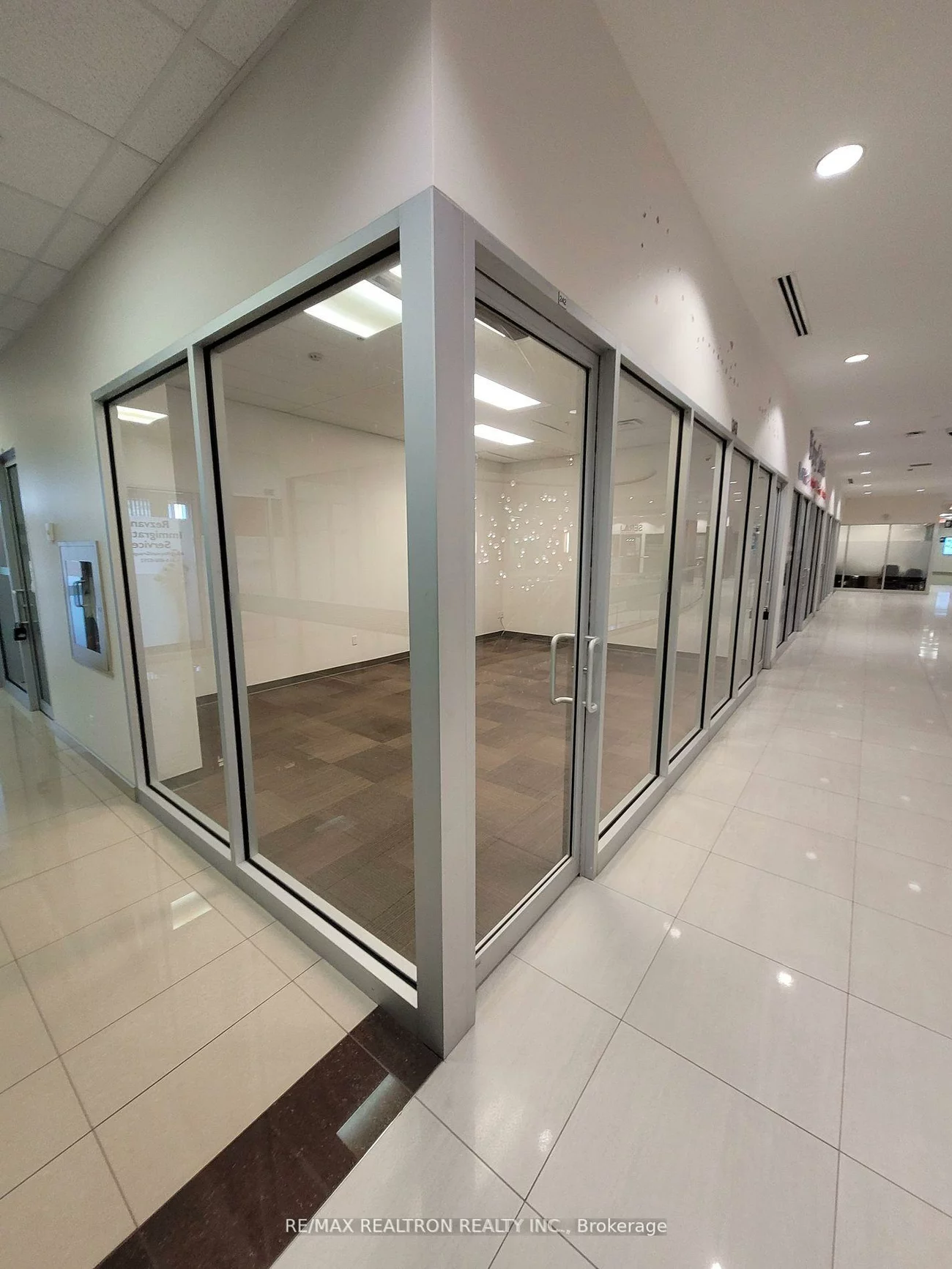 7163, Yonge, Thornhill, Markham