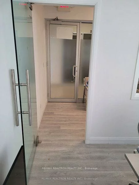7163, Yonge, Thornhill, Markham
