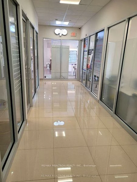 7163, Yonge, Thornhill, Markham