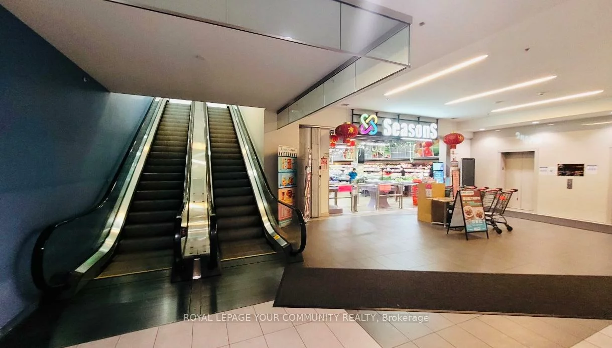 7181, Yonge, Grandview, Markham
