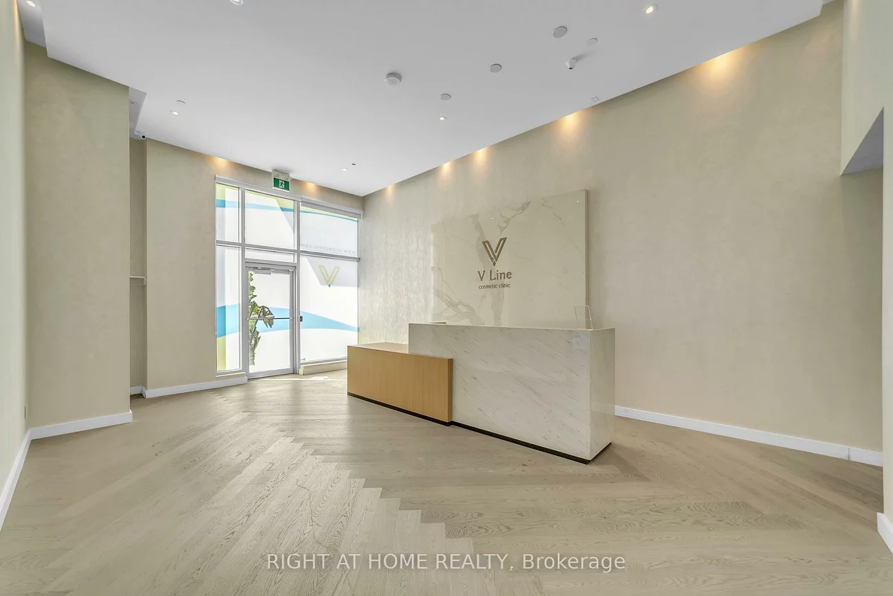 7191, Yonge, Thornhill, Markham