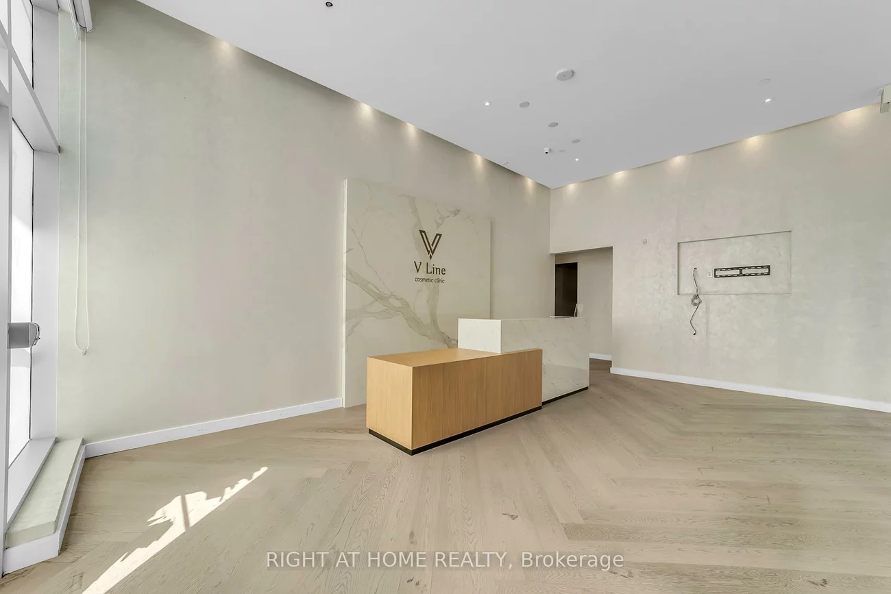 7191, Yonge, Thornhill, Markham