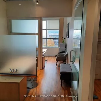 7181, Yonge, Thornhill, Markham