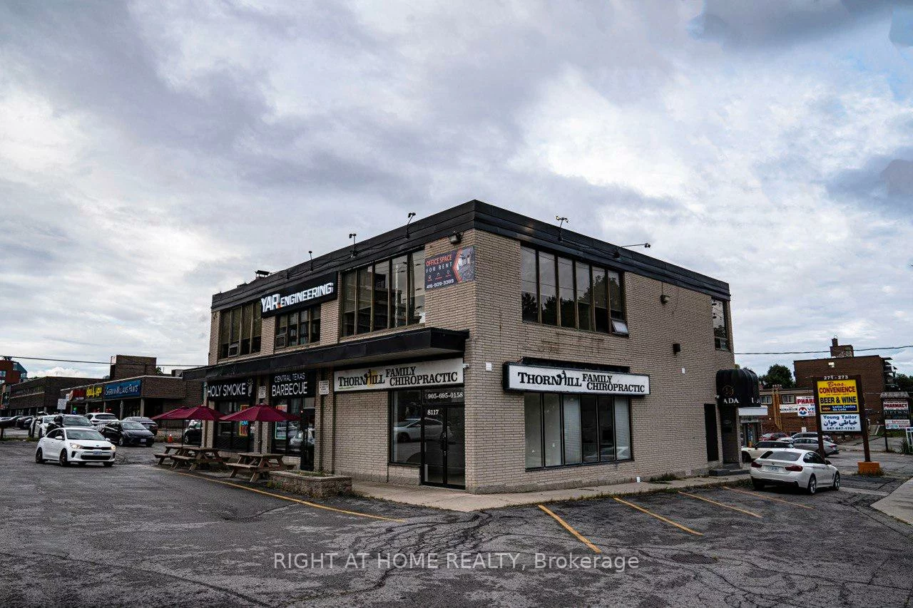 8119, Yonge, Royal Orchard, Markham