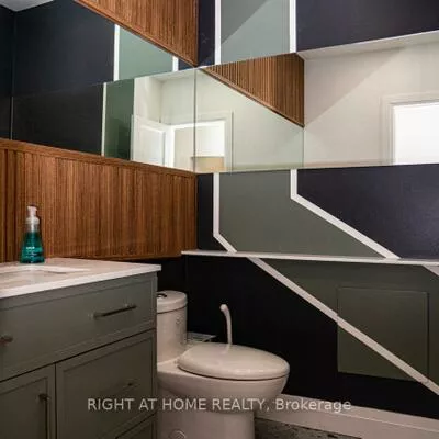 8119, Yonge, Royal Orchard, Markham