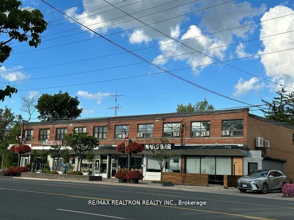 7711, Yonge, Thornhill, Markham