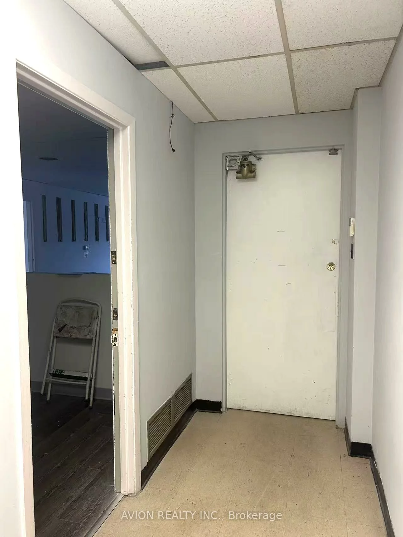 7027, Yonge, Thornhill, Markham